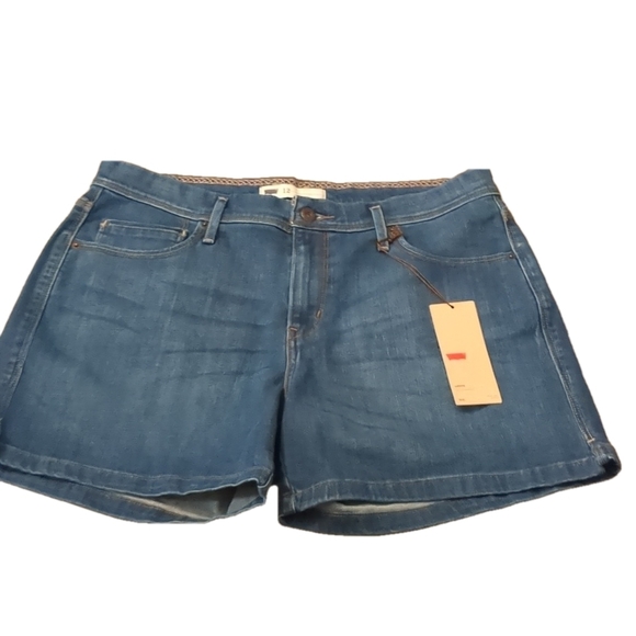 Levi's Pants - Levi's shorts size 12